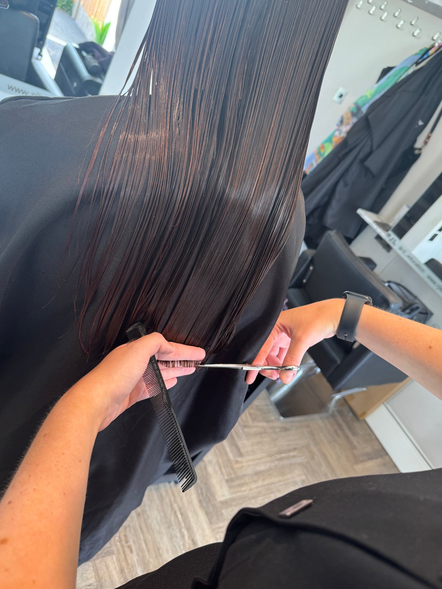 Teenage Girl's Haircut & Finish (Under 16)